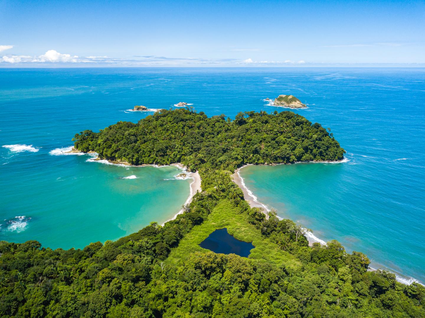 ¡RECORRÉ COSTA RICA A TU RITMO!